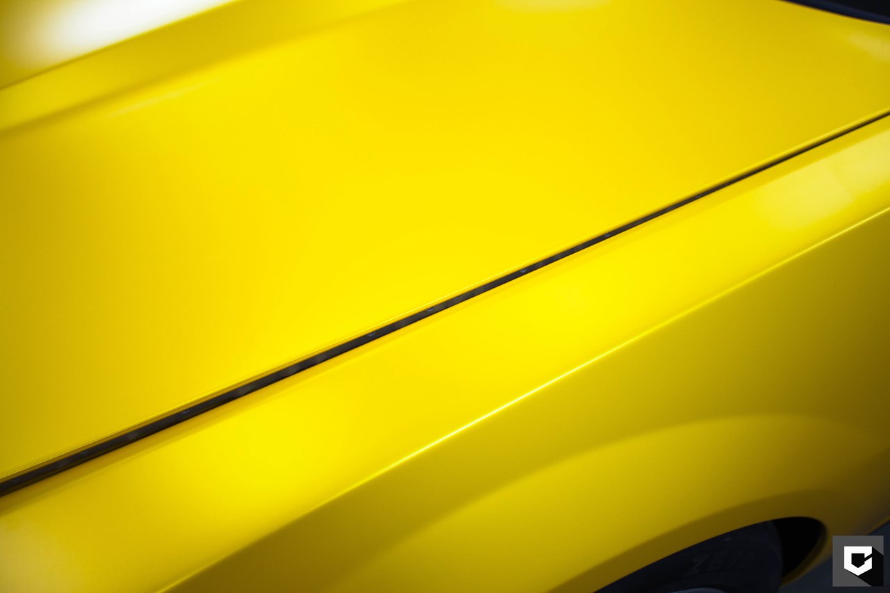 Желтая автомобильная краска