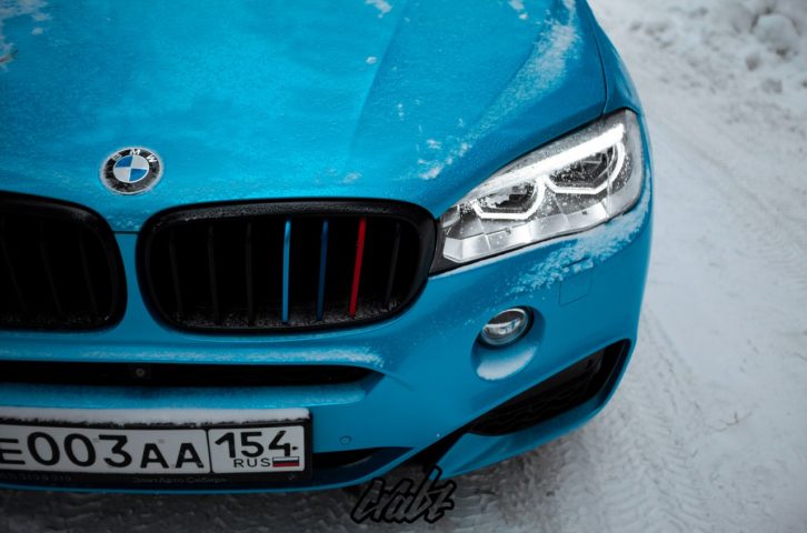 BMW X6m 5.0d Avery Bahama Blue Pearl