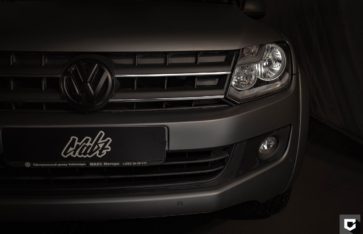 Volkswagen Amarok полная оклейка в серый матовый антрацит