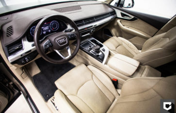 «New Audi Q7» стайлинг черной пленкой + реставрация салона