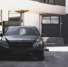Mercedes-Benz E-class оклейка пленкой черный сатин