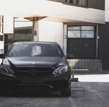 Mercedes-Benz E-class оклейка пленкой черный сатин