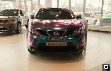 Nissan Qashqai полная оклейка в глянцевый сине-фиолетовый хамелеон