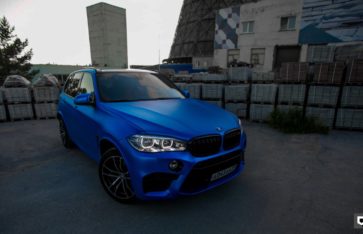 BMW X5M  Синий Матовый Хром