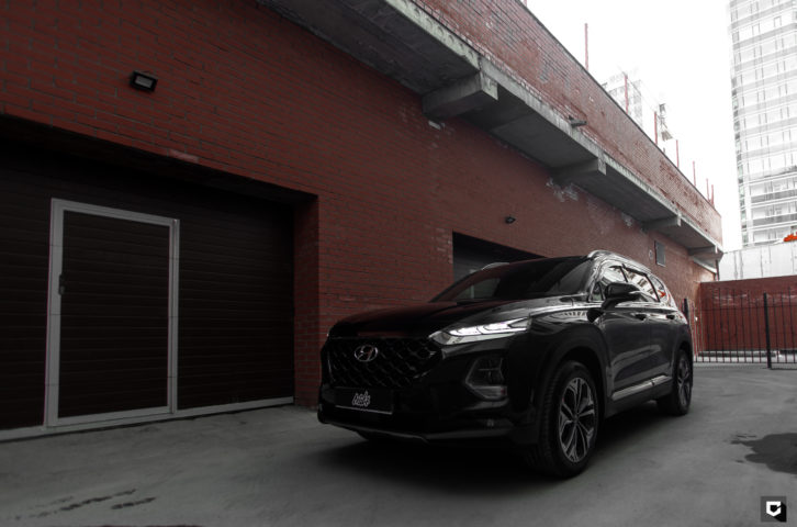 Hyundai Santa Fe «Защита фронтальной части полиуретановой пленкой»