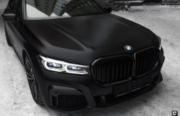 BMW 7 «Полная оклейка в матовый полиуретан»