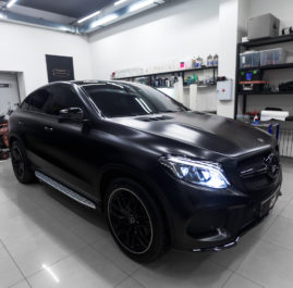 Mercedes-Benz GLE «Оклейка в Black Satin»