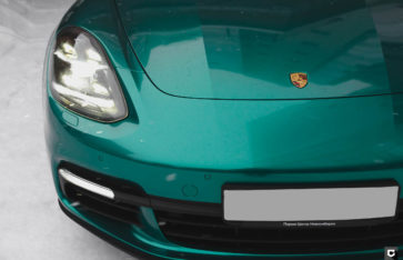 Porsche Panamera «Полная оклейка в Green Dark Green»