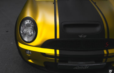 Mini Cooper S «Оклейка в желтый матовый хром»