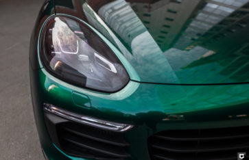 Porsche Cayenne «Полная оклейка в Hunter Green»
