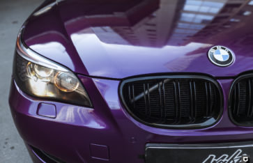 BMW 5 (e60) (Полная оклейка в фиолетовый глянцевый металлик)
