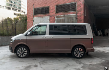 Volkswagen Multivan (Двухцветная оклейка + защита полиуретаном)