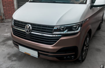 Volkswagen Multivan (Двухцветная оклейка + защита полиуретаном)
