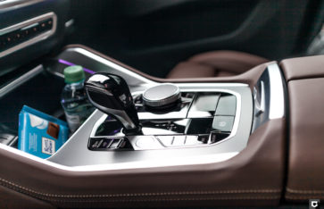 BMW X6 (Полная оклейка в глянцевый полиуретан)