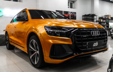 Audi Q7 (Полная оклейка оранжевый металлик+защита полиуретаном)